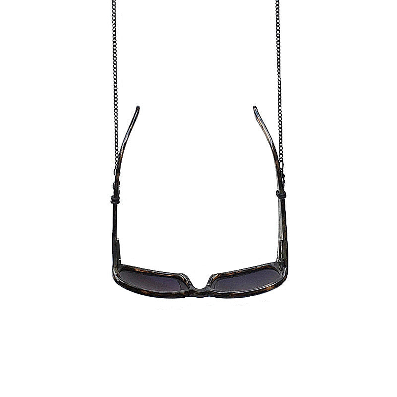 Black glasses chain shop